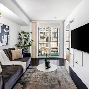Upscale One Bedroom And Den With Parking , Toronto Canada